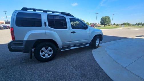 Silver Lightning Metallic 2010 Nissan Xterra S