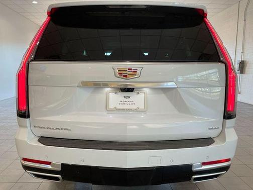 Vibrant White 2026 Cadillac Escalade ESV Luxury