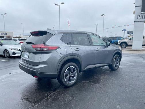 2025 Nissan Rogue SV