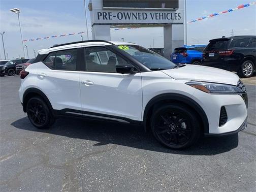 2024 Nissan Kicks SR