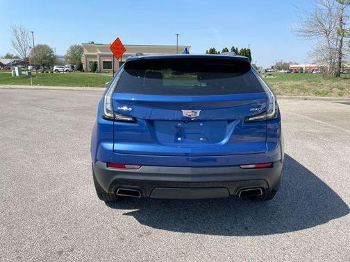 Wave Metallic 2023 Cadillac XT4 Sport