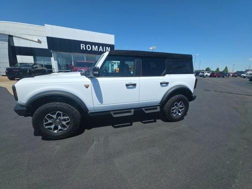 White 2024 Ford Bronco Badlands