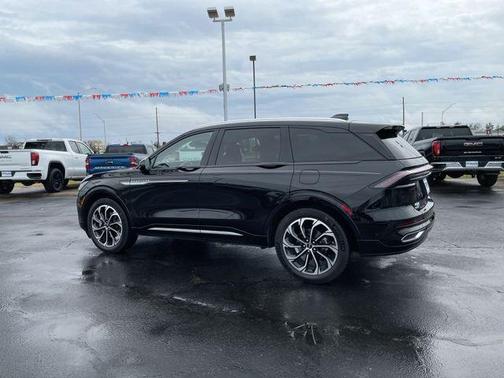 2024 Lincoln Nautilus Reserve