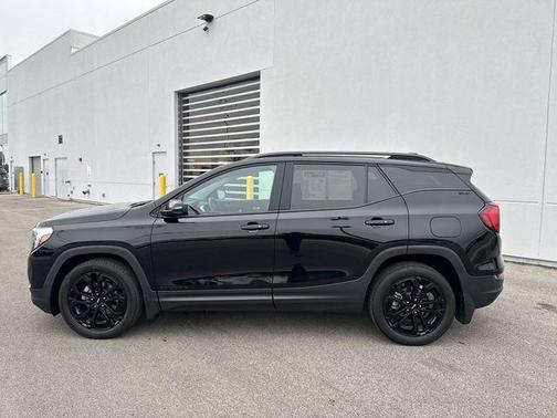 Ebony Twilight Metallic 2021 GMC Terrain SLT