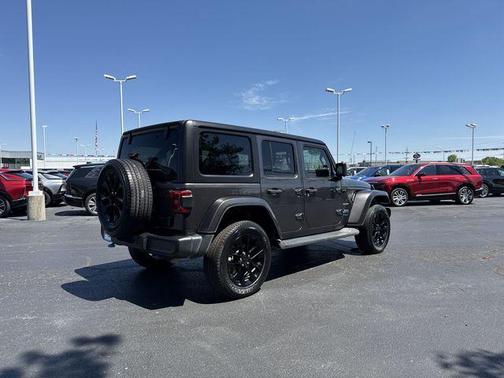 Granite Crystal Clearcoat Metallic 2022 Jeep Wrangler Unlimited 4xe Sahara