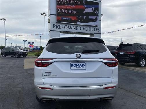 2020 Buick Enclave Essence