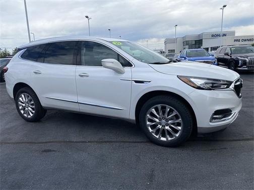 2020 Buick Enclave Essence
