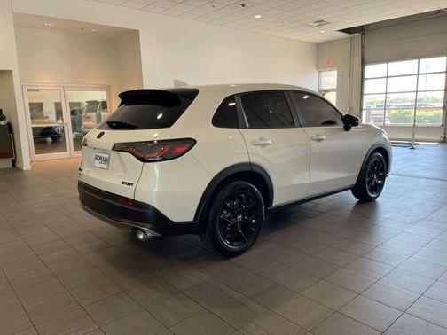 White 2025 Honda HR-V Sport