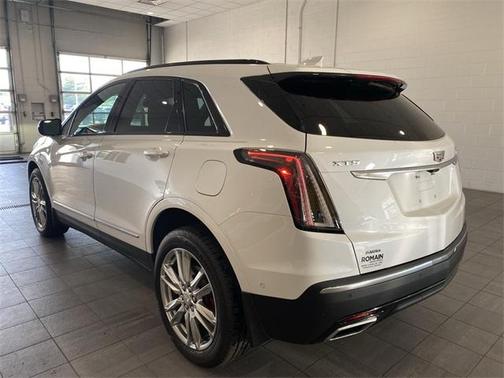 2023 Cadillac XT5 Sport