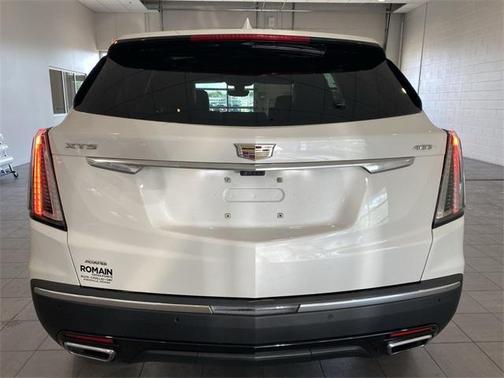 2023 Cadillac XT5 Sport