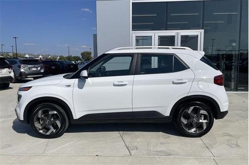 2023 Hyundai VENUE SEL
