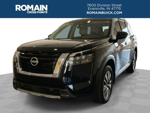 Super Black 2025 Nissan Pathfinder SL