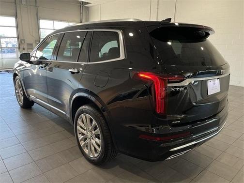 2023 Cadillac XT6 Premium Luxury AWD