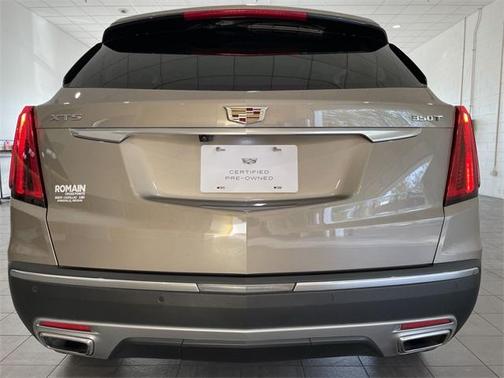 2022 Cadillac XT5 Premium Luxury