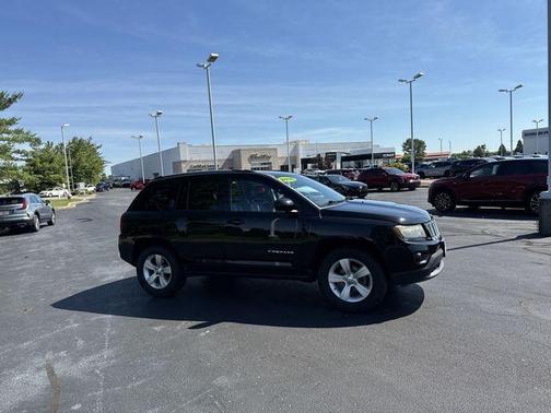 Black Clearcoat 2016 Jeep Compass Latitude