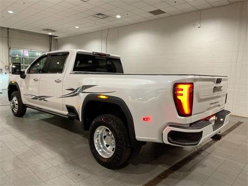 2024 GMC Sierra 3500 Denali Ultimate
