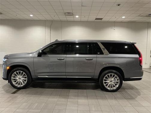 2022 Cadillac Escalade ESV Premium Luxury