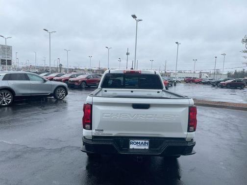 2025 Chevrolet Colorado WT