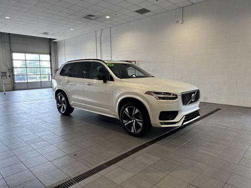White 2020 Volvo XC90 T6 R-Design 7 Passenger