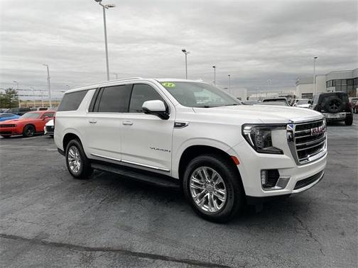 2022 GMC Yukon XL SLT