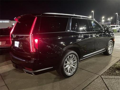 2022 Cadillac Escalade Premium Luxury