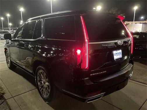 2022 Cadillac Escalade Premium Luxury