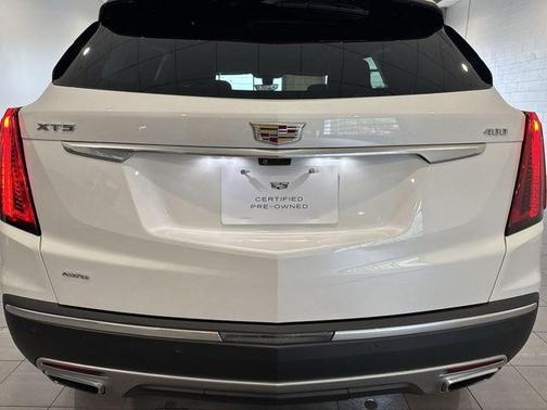 Crystal White Tri-Coat 2024 Cadillac XT5 Premium Luxury