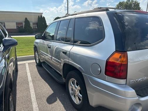 2004 GMC Envoy SLE