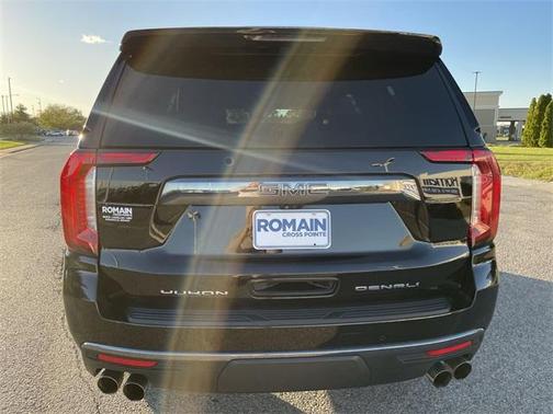 2023 GMC Yukon Denali Ultimate