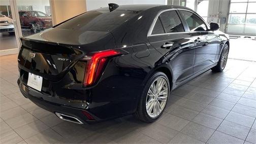 2022 Cadillac CT4 Premium Luxury