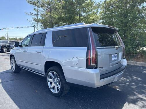 Radiant Silver Metallic 2018 Cadillac Escalade ESV Premium Luxury