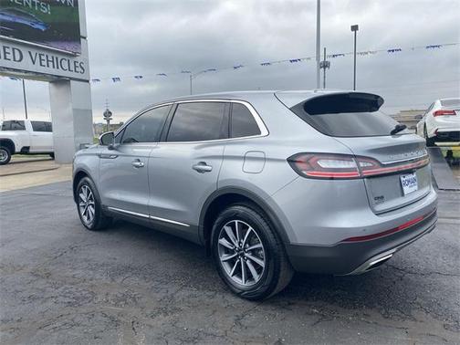 2022 Lincoln Nautilus Standard