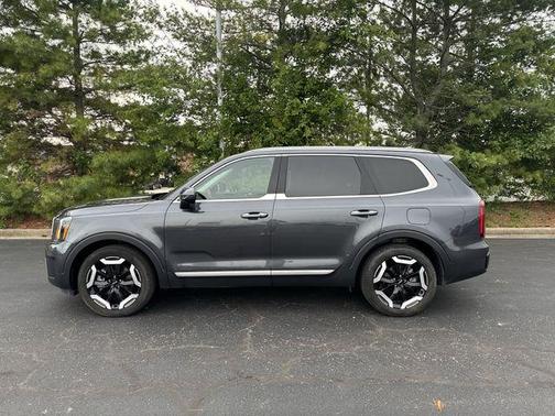 Gravity Gray 2024 Kia Telluride S