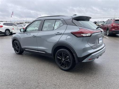 2024 Nissan Kicks SR