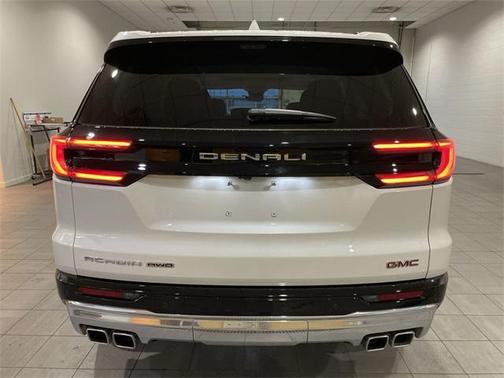 2025 GMC Acadia Denali