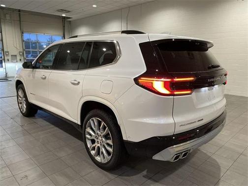 2025 GMC Acadia Denali
