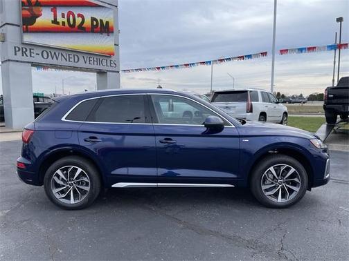 2025 Audi Q5 45 S line quattro Premium