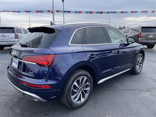 2025 Audi Q5 45 S line quattro Premium