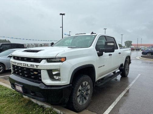 Summit White 2022 Chevrolet Silverado 2500 Custom