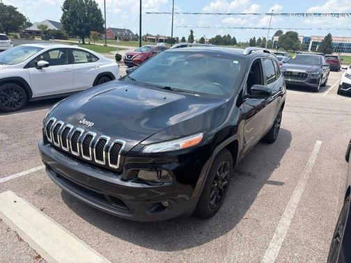Diamond Black 2017 Jeep Cherokee Latitude