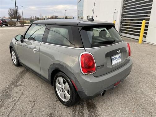 2016 MINI Hardtop Cooper