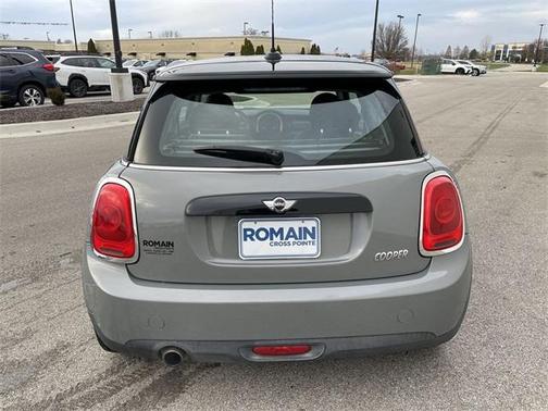 2016 MINI Hardtop Cooper