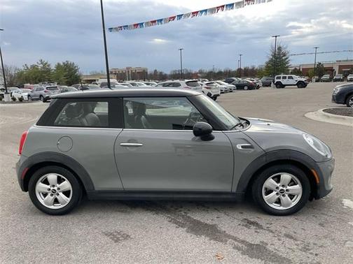 2016 MINI Hardtop Cooper