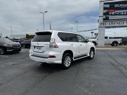White 2017 Lexus GX 460 Base