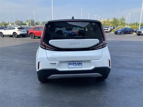 2024 Kia Soul LX