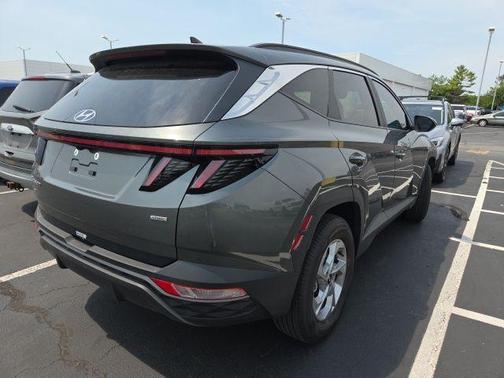 Amazon Gray 2022 Hyundai TUCSON SEL