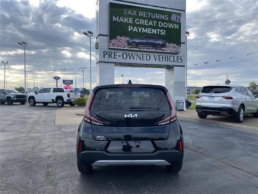 2024 Kia Soul LX