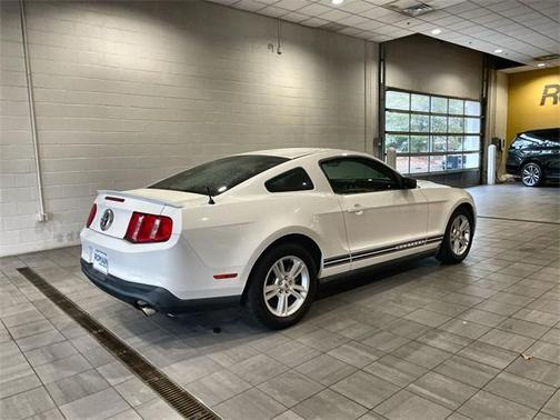 2012 Ford Mustang V6