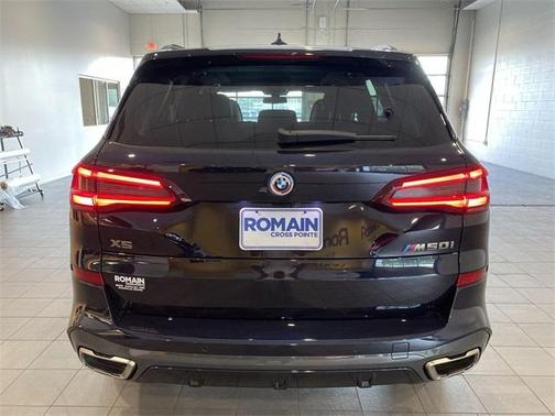 2023 BMW X5 M50i