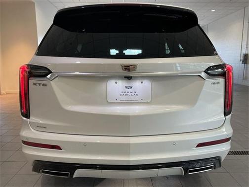 2024 Cadillac XT6 Sport AWD